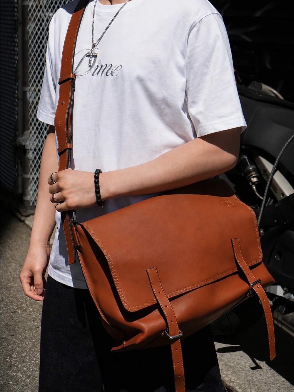 Loewe 2016 Brown Leather Messenger Bag - Picture 2 of 6